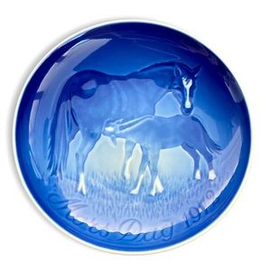 1972 Bing & Grondahl B&G Copenhagen Porcelain MARE & FOAL Mors Dag Small Plate